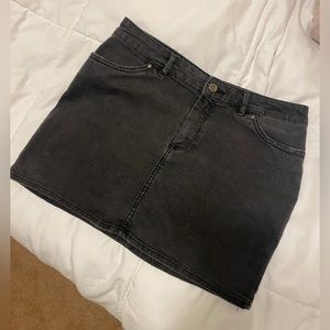 COPY - H&M faded black mini skirt